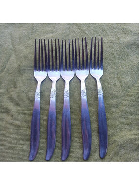 Montgomery Ward Stainless Steel Dinner Fork Grape Pattern Set Of 5